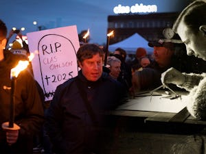 Så dog Clas Ohlson-andan:  Stämningen är dystopisk,